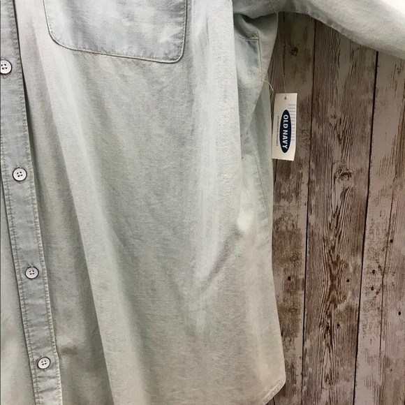 🎈Light Blue Faded Look Button Up Shirt NWT - Picture 7 of 7